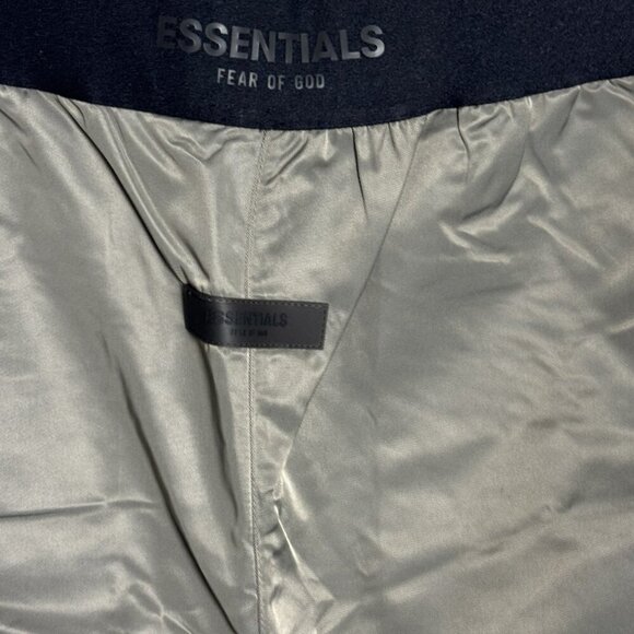 Fear Of God Essentials Bonded Nylon Pants Gray black Mens size Medium NWT - Picture 12 of 13